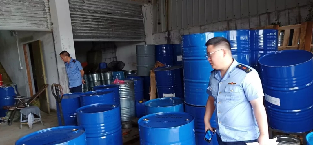 迅速響應，排查無證隱患 龍港市監分局聯合安監開展化工突擊檢查